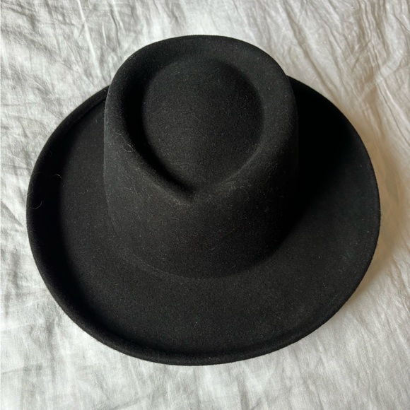 Gigi Pip Black Felted Hat - Picture 1 of 7
